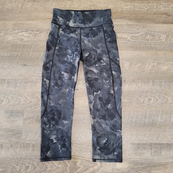 SWEATY BETTY | Zero Gravity Run Cropped Leggings | Sz. XS - Picture 6 of 11